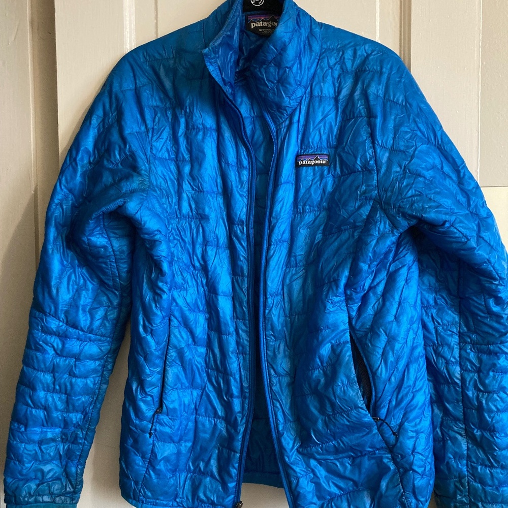 Patagonia women’s nano puff jacket
